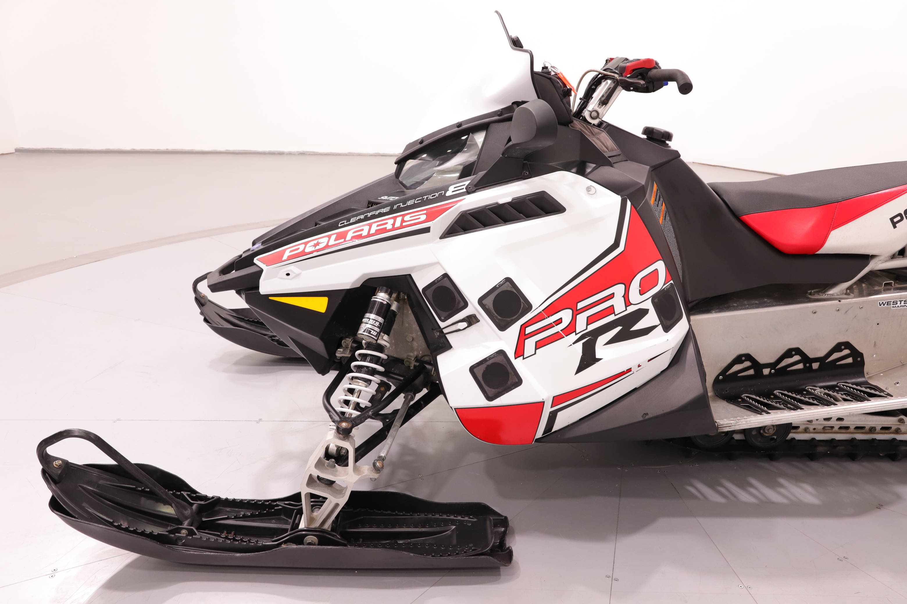 PreOwned 2013 POLARIS SWITCHBACK 800 PRO R SNOWMOBILE in