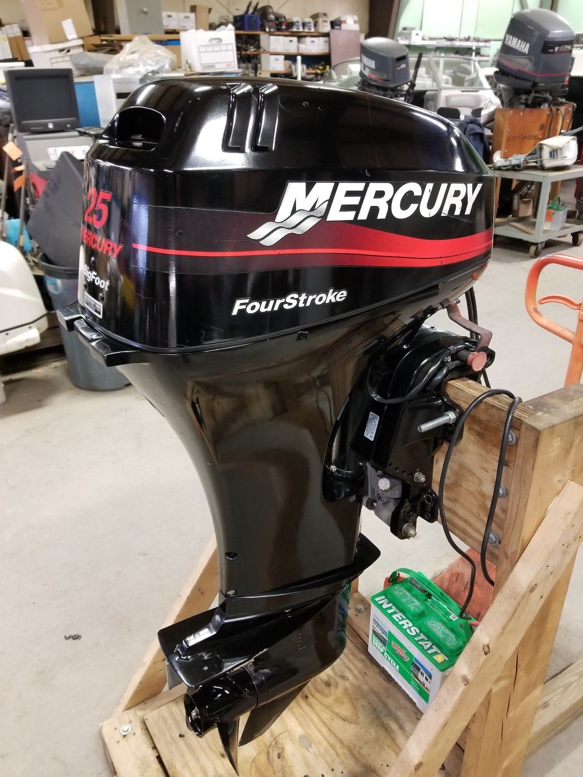 Mercury vs. Yamaha: Which Outboard Should You Choose?